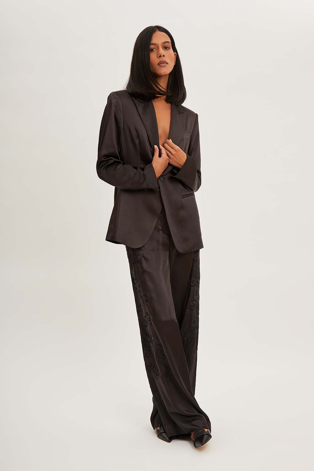 PAMD230711R_013_S24,alt-2