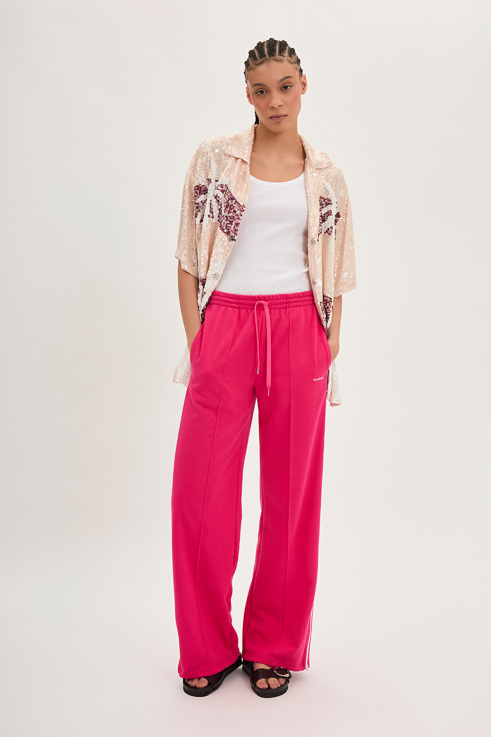 GUST24D380611_825_S24,alt-0