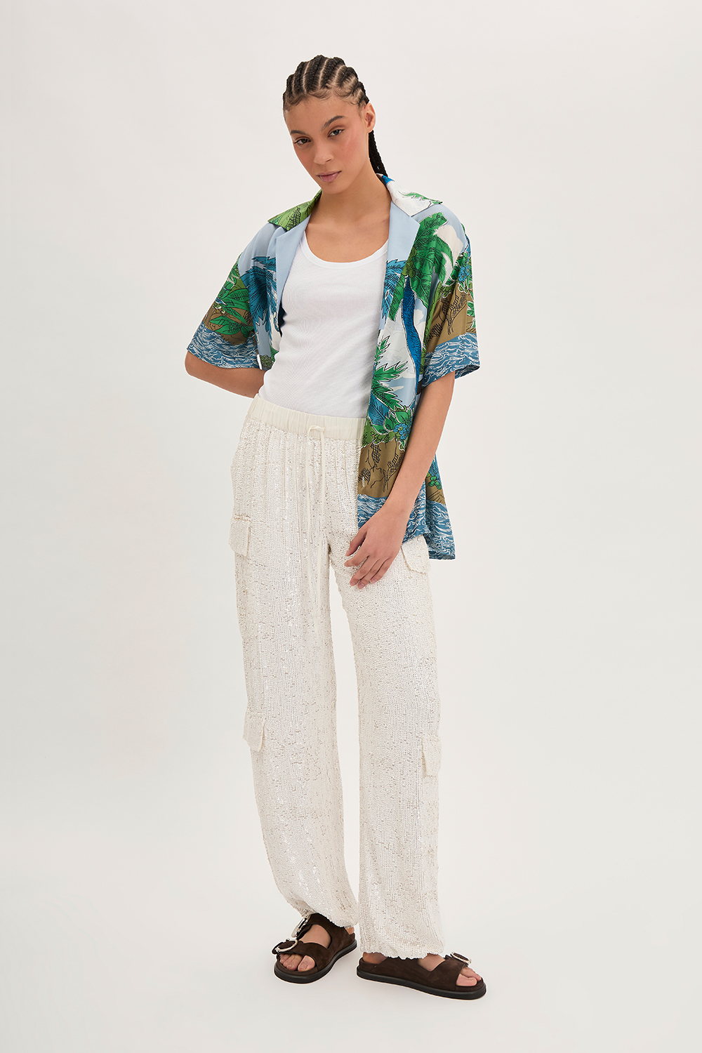 GABRIELD230697_001_S24,alt-2